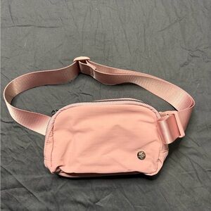 HALARA Pink Crossbody Belt Bag